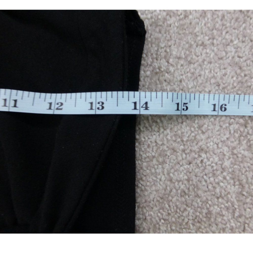 Better Be Black Long Sleeve Keyhole Crop Top - Picture 9 of 9